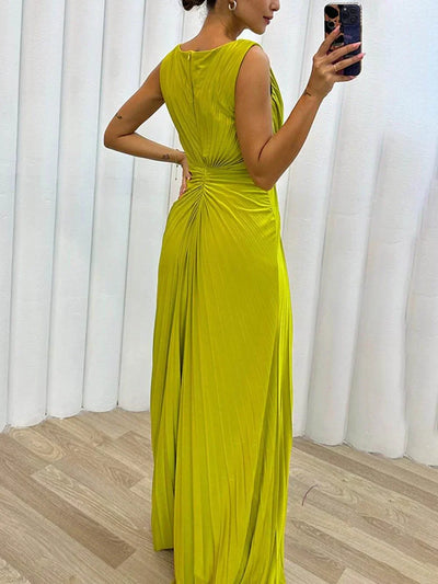 Kendra - Timeless Figure-Flattering Split Maxi Dress