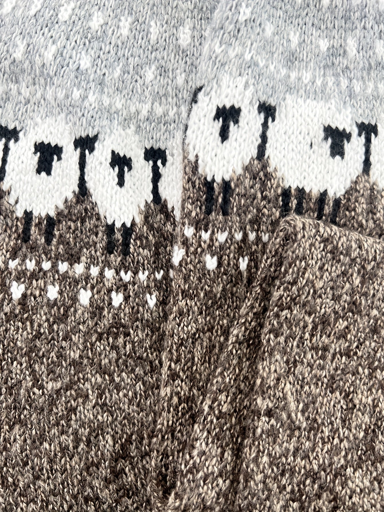 Nordic™ | Elegant Winter Sweater with Sheep Jacquard Pattern