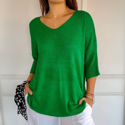 Aida | Lightweight Shirt with V-Neck